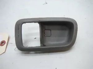 Toyota Prius 2003 conductor delantero izquierdo manija interior acabado fabricante de equipos originales 2001-2003 - Imagen 1 de 9