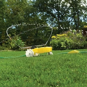 Irrigatore da viaggio Nelson con spegnimento automatico 1865 treno pioggia ghisa pesante - Foto 1 di 3