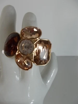 Anillo de cóctel Banana Republic grande cristal bronce flor talla 5,5 nuevo sin etiquetas $49 Foto 1 de 4