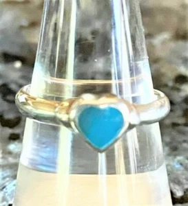 TURQUOISE INLAY HEART STERLING SILVER RING BAND SIZE 7.75 HANDCRAFTED FREE SHIP - Picture 1 of 3