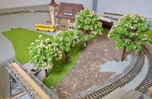 20 rosa blühende Kirschbäume, 75 mm und 100 mm hoch - Picture 1 of 14
