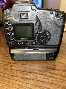 Canon EOS 10D 6.3MP Digital SLR Camera . Body Only - Picture 1 of 9