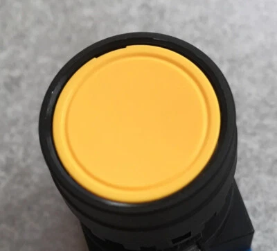 1pcs IDEC Push Button Switch 22mm HW1B-M110Y 1NO - Image 1 of 3