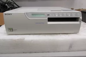 Sony-UP-2900MD-Color-Video-Printer-Power-On-Tested-W-S - Picture 1 of 4