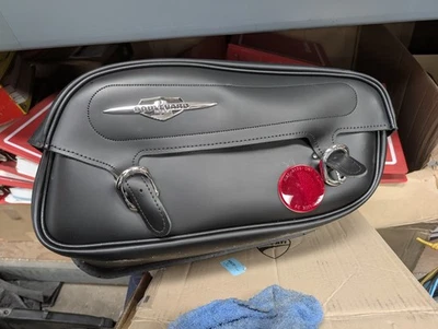 Alforja de cuero izquierda Suzuki Boulevard M90 M50 990A0-77032 lado izquierdo solamente Foto 1 de 4