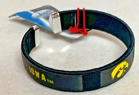 Iowa Hawkeyes Fan Bracelet By Siskiyou Sports Cover
