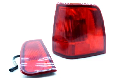 2003-2006 LINCOLN NAVIGATOR REAR RIGHT OUTER & INNER TAIL LIGHT LAMP SET OEM - Image 1 of 4