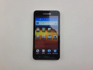 Samsung Galaxy Player S 5.0 (YP-G70) 8GB White Digital Media MP3 Player - H0865 - Picture 1 of 7
