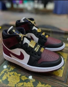 Nike Air Jordan 1 Mid Chicago Bred High Low CZ4385-016 Damengröße 12 Herrengröße 10,5 - Bild 1 von 12