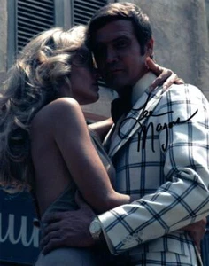 Lee Majors autographed 8x10 Photo signed Picture Very Nice and COA - Picture 1 of 1