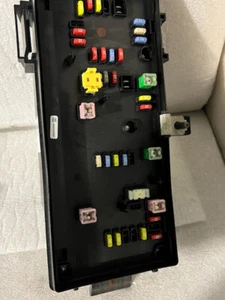 2008-2009 Dodge Ram Totally Integrated Power Module 68028001 OE - Picture 1 of 5