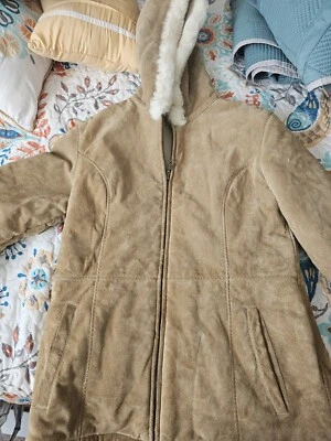 Chaqueta de gamuza Wilsons talla mediana forro de jerez piel sintética Foto 1 de 2