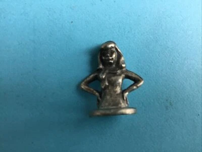 Juego de mesa vintage DAPHNE Scooby-Doo MONOPOLY TOKEN/MOVER pieza de repuesto  Foto 1 de 2