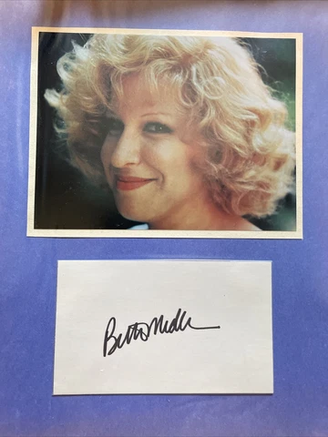 BETTE MIDLER signed AUTOGRAPHED 3x5 Card With Picture!!!! Cover