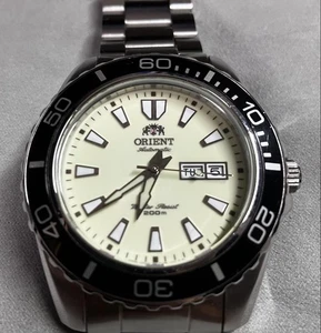 ORIENT MAKO XL Automatic Watch FEM75005R9 Luminous Dial Silver Band - Picture 1 of 9