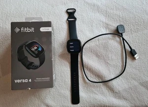 Fitbit Versa 4 by Google – Smartwatch in schwarz - voll funktionsfähig - Bild 1 von 9