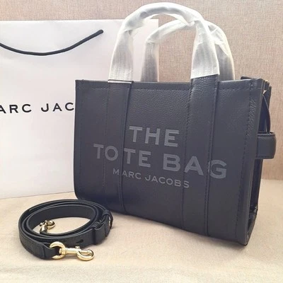 Bolso de Mano Marc Jacobs The Small Cuero Negro 10.24"W x 4.92"D x 8.27"H Foto 1 de 4