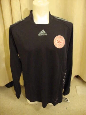 Denmark National Football Team 2010 Player Grade Goalkeeper Shirt - BNWT - Image 1 of 4