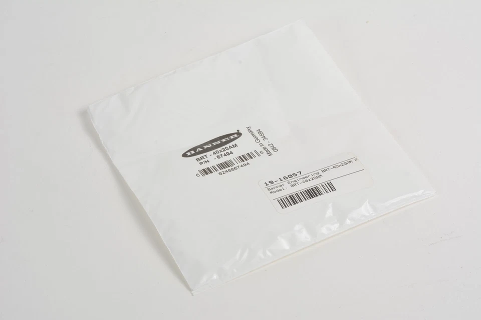 Banner Engineering BRT-40x20AM Photoelectric Sensor Reflector - New