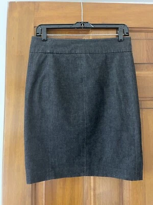 Saia lápis jeans cinza escuro Vince, tamanho 4 - Imagem 1 de 3