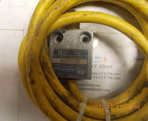 Microinterruptor émbolo rodillo Telemecanique MS03S03-00 - Imagen 1 de 2