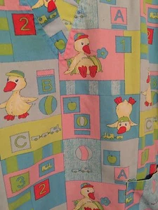 Expo Uniform Women's Size L Adorable Baby Ducks Scrub Top - Blocks - Picture 1 of 4