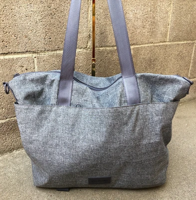 VERA BRADLEY 轻便周末行李袋女式灰色拉链旅行 — 第 1/4 张图片