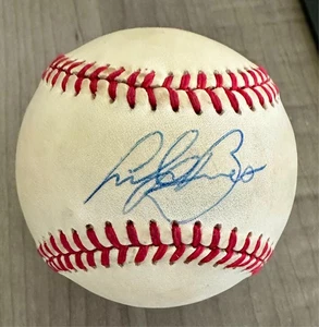 Andy Benes San Diego Padres signed Autogramm Rawlings Official N.L. Ball mit Koffer - Bild 1 von 2