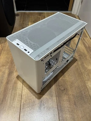 Cooler Master Masterbox NR200P Mini-ITX White Case Tempered Glass Mesh Side - Image 1 of 4