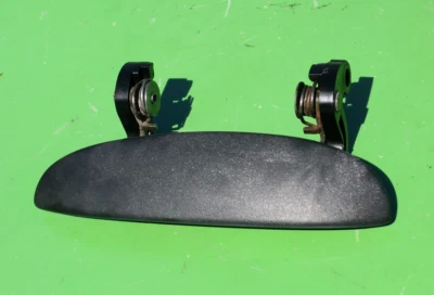 MANIJA PUERTA EXTERIOR IZQUIERDA CHEVY METRO 95-01 30019250 OEM CHEVROLET GEO 2/4 PUERTAS Foto 1 de 4