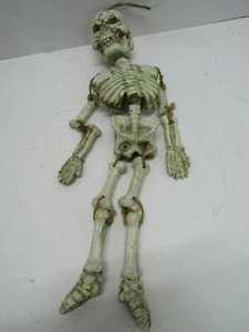 OLD WOOD RESIGN SKELETON HALLOWEEN HANGING DISPLAY - Picture 1 of 6