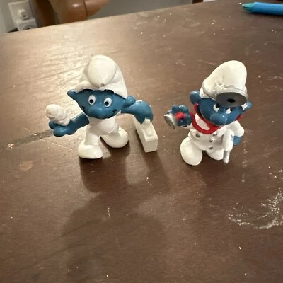 Lot 2 Smurfs 20037 Doctor Smurf Physician Vintage Figure PVC Figurine Peyo 1978 - Изображение 1 из 4
