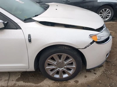 Guardabarros de pasajero Lincoln MKZ 2010-2012 TBWRX Foto 1 de 4