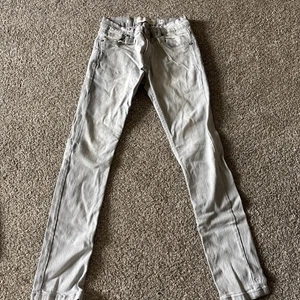 NWT Evolution In Design Streetwear Jeans Youth 16 Gray - Picture 1 of 4