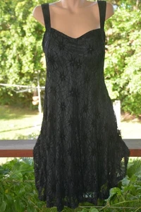 CROSSROADS Black Lace Overlay SUMMER Party DRESS Size 18 NEW Built in Bra. NEW. - Bild 1 von 1
