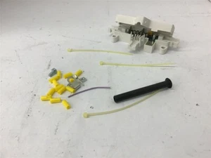 Modicon 990 NAD 230 00 Modbus Plus Tap - Picture 1 of 6