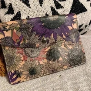 Patricia Nash Clutch Purse - Picture 1 of 7