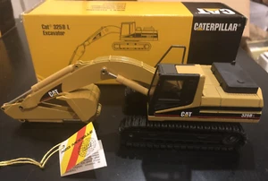 NZG #367 CAT Caterpillar 325B L Excavator 325BL - 1:50 - Official Launch Edition - Picture 1 of 17