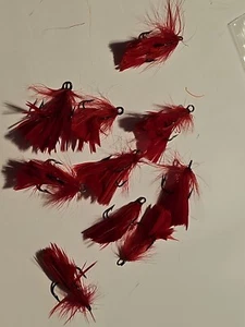 10 angezogene Drillinge mit roter Feder * Hakengröße #2 * Hakenlänge 2,6 cm - Bild 1 von 4