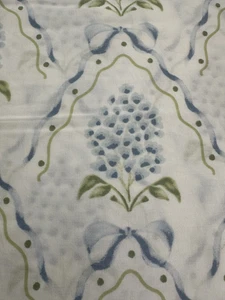 Kassatex white,blue,green floral TABLECLOTH 90” round New - Picture 1 of 2