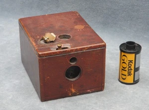 RED 1895 ORIGINAL POCKET KODAK - ROUND VFR WINDOW - Picture 1 of 2
