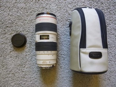 *Canon EF 70-200mm f/2.8L IS USM Lens | WORKS, BUT UGLY/NOISY MOTOR DURING AF* - Image 1 of 4