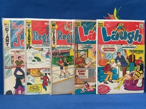 Lot of 5 - Archie Series Comic Books No. 14, 61, 63, 218, and 221 - Picture 1 of 2