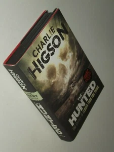 Unique Special Ed 2015 1st/1st "The Hunted" Higson Sci-Fi 16+ Old Are Zombies - Picture 1 of 6