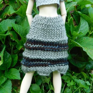 Gonna a righe grigia e marrone scala 1/4 BJD SD - maglia telaio per Minifee BJDs - Foto 1 di 4