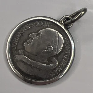 Ciondolo Charm Retrò Argento Sterling 800 Giovanni XXIII Pontefice Max Pietro Roma - Foto 1 di 8