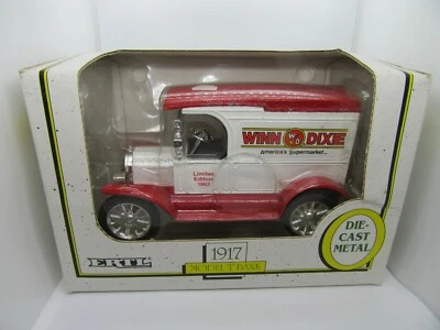 Ertl 1993 ''1917 Modelo T Bank'' fundido a presión Foto 1 de 4