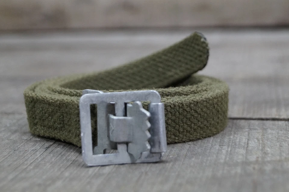 BW Bundeswehr Riemen Packriemen 120 cm 1,2m Rödelriemen Spanngurt Röllchen  - Bild 1 von 1