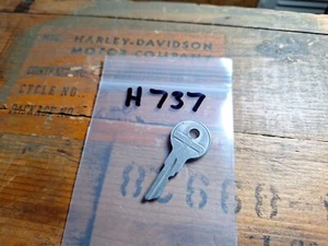 NOS Harley Key H737 Briggs & Stratton Panhead Knucklehead 48155-30 Ignition Key - Picture 1 of 2