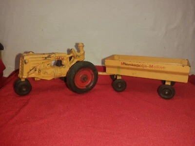Raro De Colección Minneapolis-Moline Escala Mod. Tractor y vagón agrícola 9960 "R" 1950 amarillo Foto 1 de 4